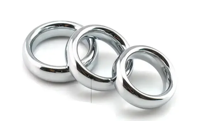 Abgerundeter Edelstahl Cockring