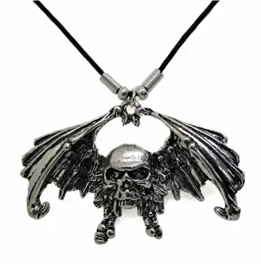 Anhänger – Fliegender Totenkopf