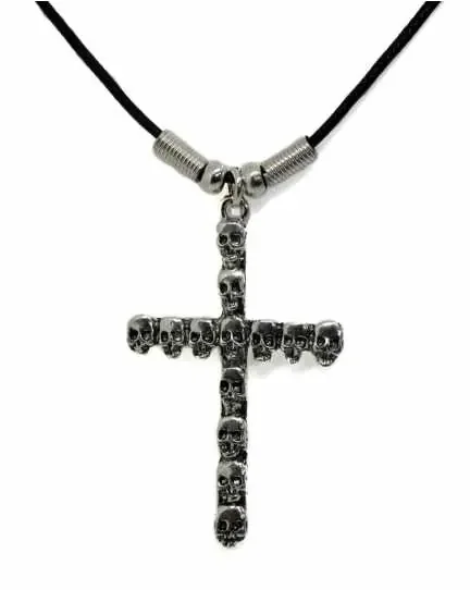 Anhänger – Kreuz aus Totenköpfen