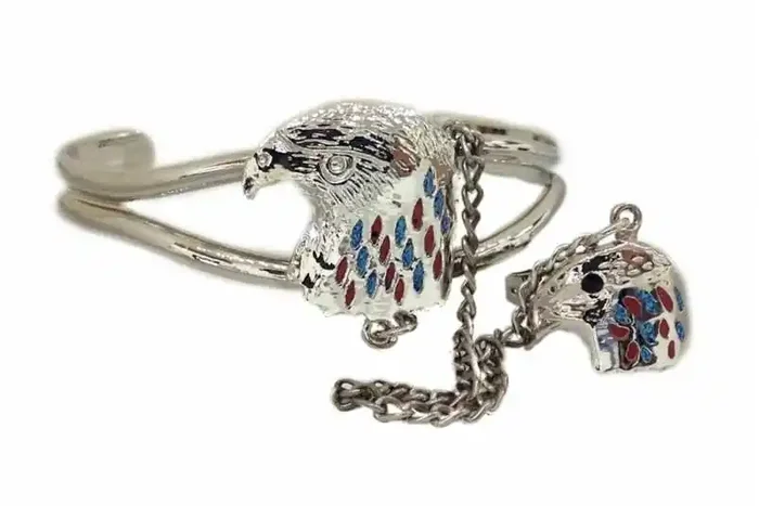 Armspange und Ring mit Adler