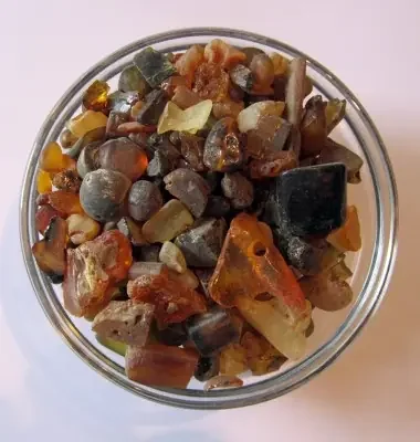 Bernstein (Amber) groß