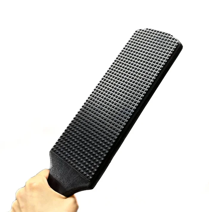 Bestrafungs-Paddle „Dante“ in schwarz
