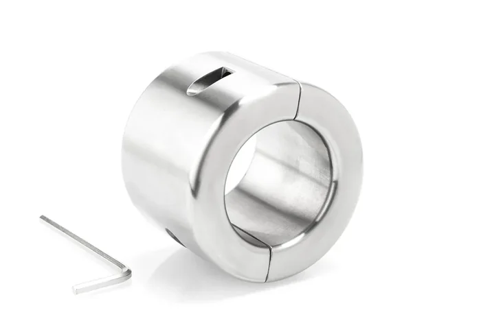 Cockring mit Zylinderschraube