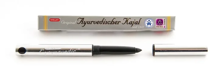 Edler Kajal – schwarz