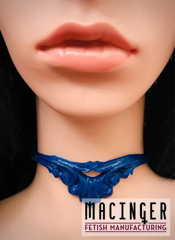 Halsband mit blauer Applikation ‘Sodalith‘ – MACINGER