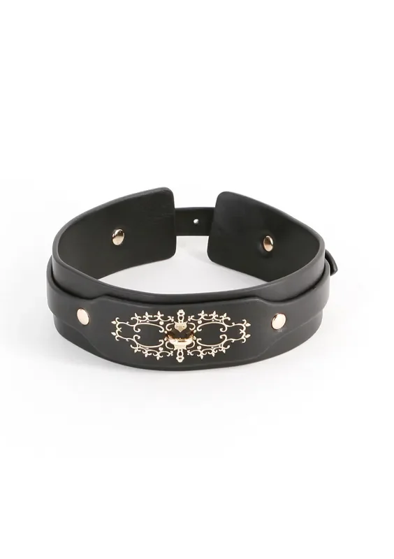 Halsband mit goldener Verzierung