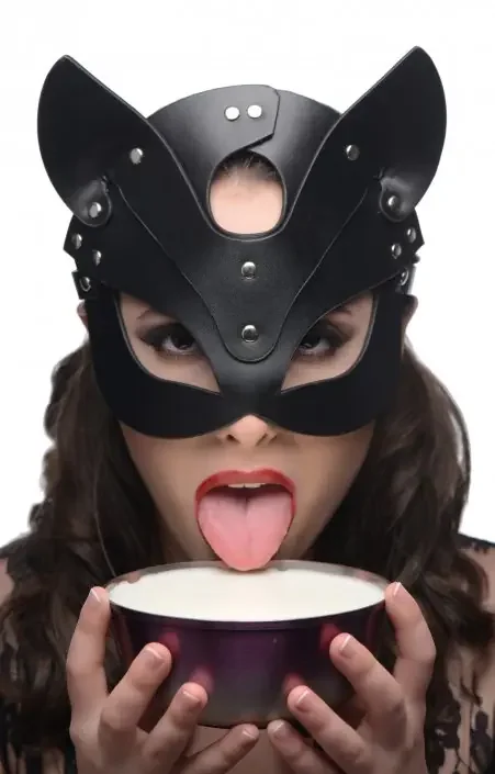 Katzenmaske mit Nieten