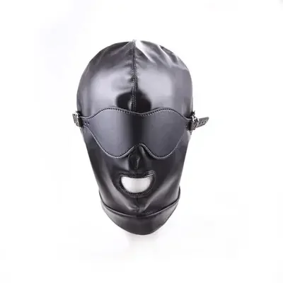 Kunstledermaske mit Mundöffnung