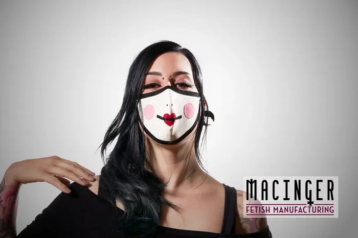 Latex Cyber-Halbmaske – Heart – MACINGER