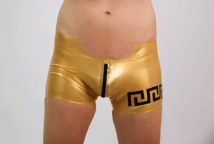 Latex Hot-Pants ‘Greek Insignia‘