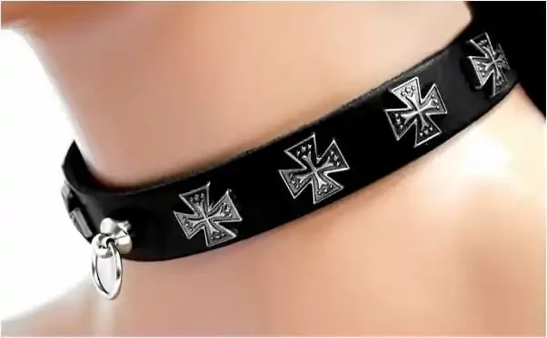 Leder Choker mit Eisernen Kreuzen und Ring