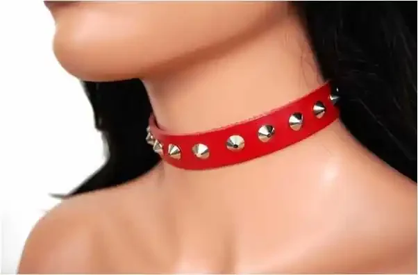 Leder Choker mit Spitznieten