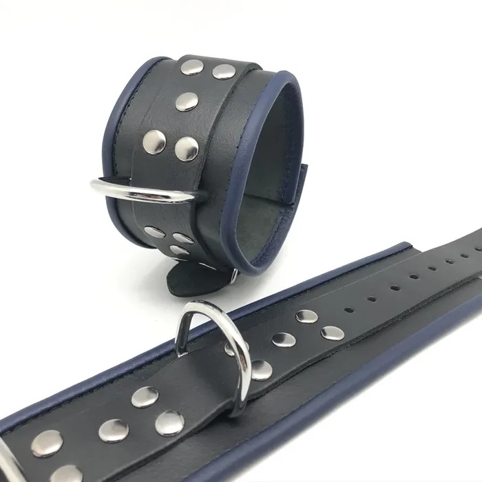 Leder-Handfesseln mit D-Ring – dunkelblau