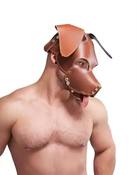 Leder Hundemaske mit angelegten Ohren – braun