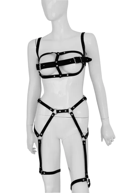 Leder Set ‘Bound Breast‘