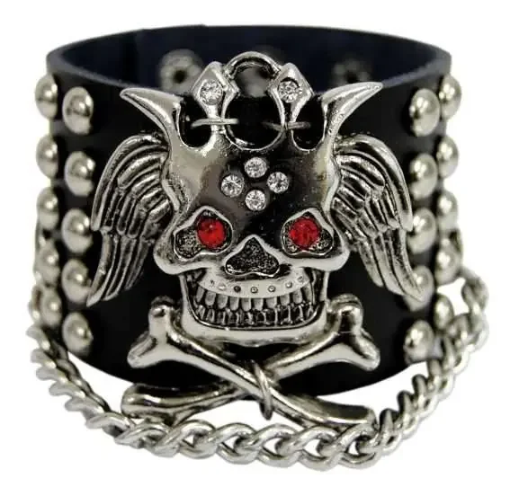 Lederarmband mit Totenkopf mit kette und Flachnieten
