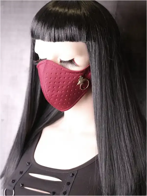 Maske rot mit Vogel