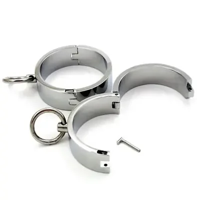 Metall-Fesseln