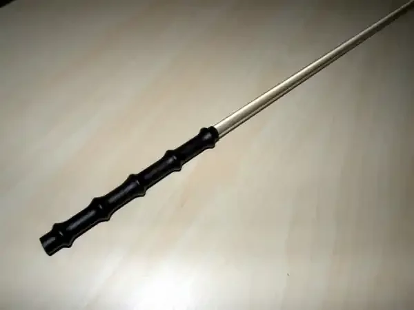 Rohrstock 10mm mit Gummigriff