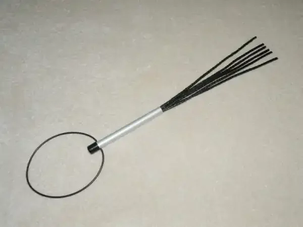 Seegraspeitsche mit Metallgriff ‘Genital‘