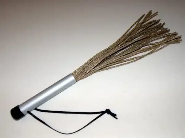 Seegraspeitsche mit Metallgriff ‘Monster Genital‘