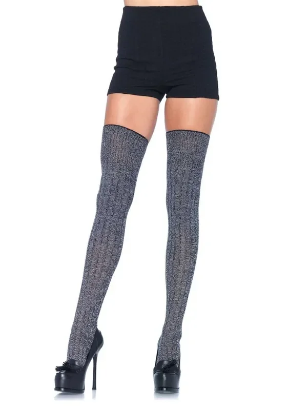 Strickstrümpfe in Grau
